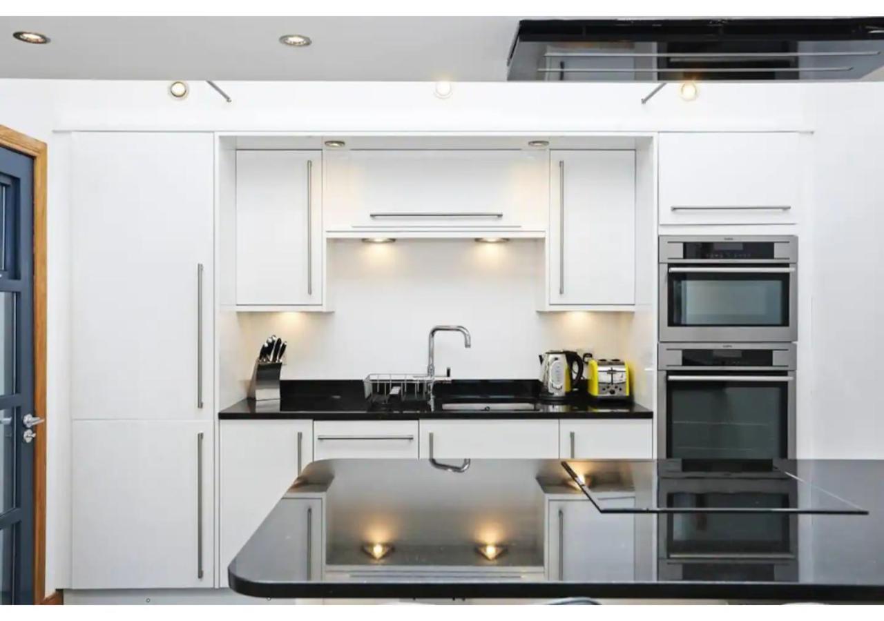 Altido Cosy 2-Bed Apt In The Old Town With Mezzanine Leilighet Edinburgh Eksteriør bilde